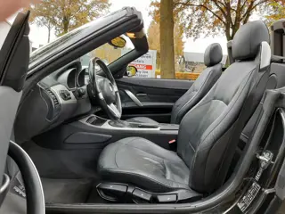 Foto 17 van BMW Z4 Roadster 2.2i 6-Cilinder Airco Automaat Navi Nwe APK