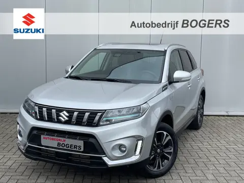Suzuki Vitara 1.4 Boosterjet Style Smart Hybrid Navigatie, Schuifdak, Climate Control, Adaptive Crui