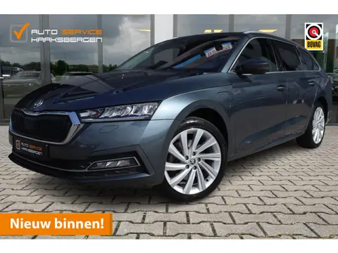 Škoda Octavia 1.4 TSI iV PHEV Business Edition | LED | Camera | 18 Inch |
