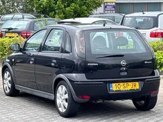 Foto 16 van Opel Corsa 1.2-16V Silverline | Airco | APK 09-07-2027 | Elektrische ramen en spiegels | LM velgen |