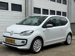Foto 19 van Volkswagen Up! 1.0 high up! BlueMotion Navi stoelverwarming park sensor airco bluetooth
