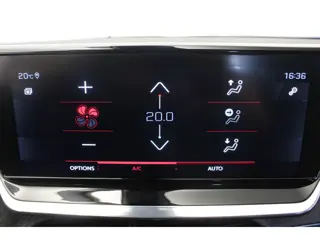 Foto 13 van Peugeot 2008 1.2 PureTech GT (bj 2021)