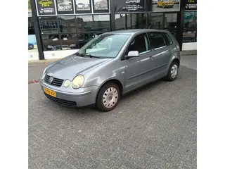 Foto 9 van Volkswagen Polo 1.4-16V Athene