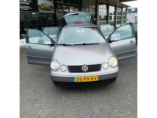 Foto 16 van Volkswagen Polo 1.4-16V Athene