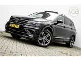 Foto 21 van Volkswagen Tiguan Allspace 1.5 TSI Highline Business R 7-Persoons PANO TREKHAAK