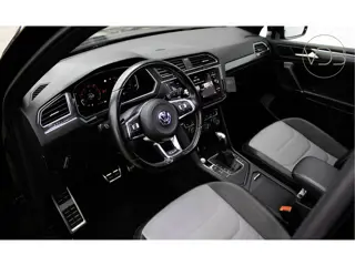 Foto 20 van Volkswagen Tiguan Allspace 1.5 TSI Highline Business R 7-Persoons PANO TREKHAAK