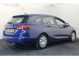 Foto 16 van Opel Astra Sports Tourer 1.2 Business Executive |Camera|Navi|Trekhaak|