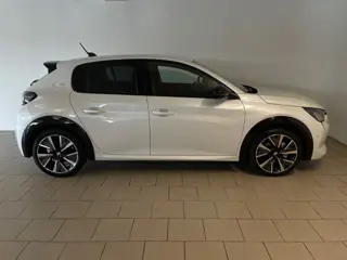 Foto 15 van Peugeot 208 1.2 PureTech GT Pack 130PK AUTOMAAT PARELMOER WIT AIRCO CLIMA NAVI CRUISE KEYLESS APPLE