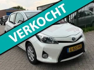 Toyota Yaris 1.5 Full Hybrid Aspiration Automaat 2e eigenaar dealer onderhouden navigatie achteruit 