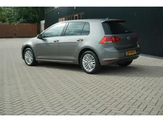 Foto 19 van Volkswagen Golf 1.2 TSI Business Edition R Connected DSG| Cruise| Cup editie