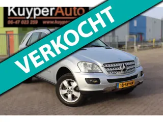 Mercedes-Benz M-klasse 500 AUTOMAAT NED AUTO GOED ONDERHOUDEN VOL LEDER TREKHAAK 4X4 NAVI PARKEERSEN