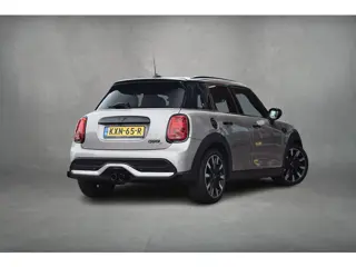 Foto 17 van MINI 5-Deurs 2.0 Cooper S MINI Yours | Pano | Leer | H/K | HUD | Stuur-en Stoelverwarming