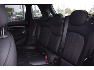 Foto 14 van MINI 5-Deurs 2.0 Cooper S MINI Yours | Pano | Leer | H/K | HUD | Stuur-en Stoelverwarming