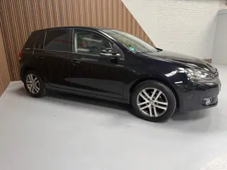 Foto 16 van Volkswagen Golf 1.2 TSI Tour, Trekhaak, Pioneer DVD NAVI, APK