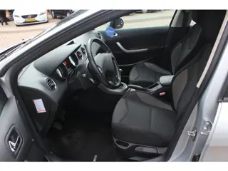 Foto 15 van Peugeot 308 1.6 VTi Première/AIRCO/ NETTE AUTO
