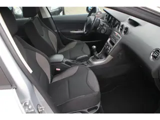 Foto 13 van Peugeot 308 1.6 VTi Première/AIRCO/ NETTE AUTO