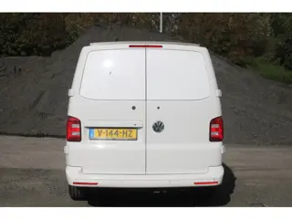 Foto 17 van Volkswagen Transporter 2.0 TDI L2H2 Highline koelwagen