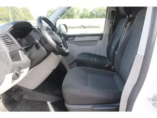 Foto 13 van Volkswagen Transporter 2.0 TDI L2H2 Highline koelwagen