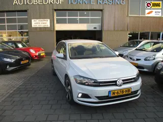 Volkswagen Polo 1.0 TSI Highline,Autumaat,parelmoer wit