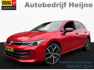 Foto 13 van Volkswagen Golf 1.5 eHybrid 204PK PHEV 50 JAREN EDITIE CAMERA/ALCANTARA/TREKHAAK/HEAD-UP
