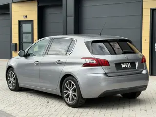 Foto 13 van Peugeot 308 1.6 THP Allure - MF stuur - PDC - Cruise - OrigNL - NAP