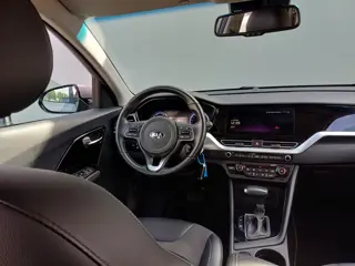 Foto 12 van Kia Niro 1.6 GDi Hybrid DynamicLine (bj 2020, automaat)