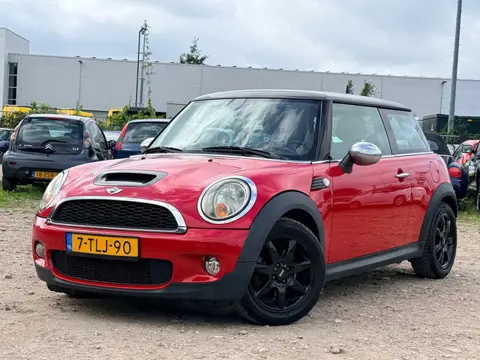 Mini 3-Deurs 1.6 Cooper Pepper/ LEDER/ VELGEN