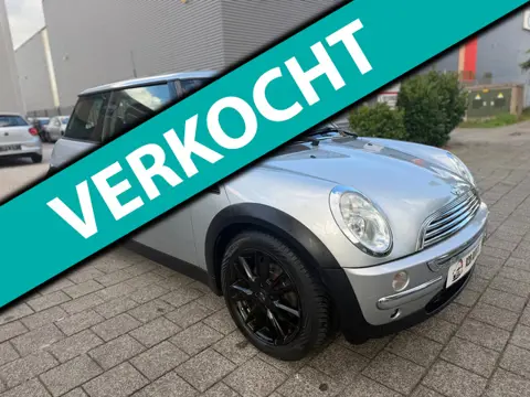 Mini 3-Deurs 1.6 Cooper Pepper| Airco| CarPlay| Cruise contr