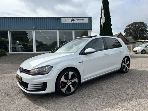 Volkswagen Golf 2.0 TSI GTI (bj 2016)