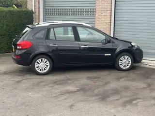 Foto 18 van Renault Clio Estate 1.2-16V Collection