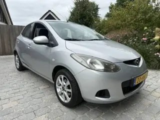 Mazda 2 1.3 TS (bj 2009)