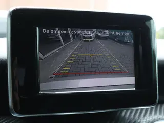 Foto 15 van Mercedes-Benz A-klasse 200 Ambition AMG Line | Camera | Stoelverwarming