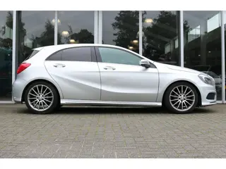 Foto 20 van Mercedes-Benz A-klasse 200 Ambition AMG Line | Camera | Stoelverwarming