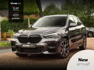 Foto 11 van BMW X1 sDrive20i M-Sport | HUD | Trekhk | Camera | Carplay | 19 inch Unieke kmstand!