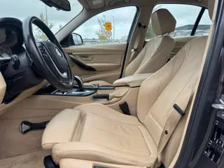 Foto 17 van BMW 3-serie 320d AUTOMAAT XENON/HEADUP/NAVI/CLIMA