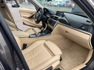 Foto 19 van BMW 3-serie 320d AUTOMAAT XENON/HEADUP/NAVI/CLIMA