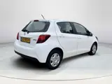 Foto 26 van Toyota Yaris 1.0 VVT-i Now | 5 deurs | Airconditioning | Radio met Apple Carplay/ Android auto | Cen