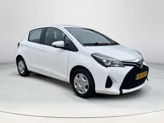 Foto 18 van Toyota Yaris 1.0 VVT-i Now | 5 deurs | Airconditioning | Radio met Apple Carplay/ Android auto | Cen