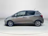 Foto 21 van Toyota Yaris 1.5 Hybrid Dynamic | Navigatie | Achteruitrijcamera | Panoramadak | Trekhaak