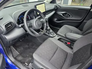 Foto 14 van Toyota Yaris 1.5 Hybrid 115 Dynamic | Achteruitrijcamera | Adaptieve Cruise Control | DAB