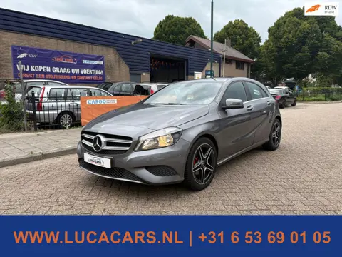 Mercedes-Benz A-klasse 180 Prestige AMG 2X SLEUTEL NAP NIEUWE APK!