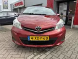 Foto 28 van Toyota Yaris 1.0 VVT-i Now | All-wheather banden | Dealer onderhouden