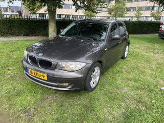 Foto 11 van BMW 1-serie 116i Business Line Top staat nl auto alle boekjes aanwezig zie foto’s