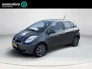 Foto 12 van Toyota Yaris 1.3 VVTi Aspiration | Climate control | Trekhaak |