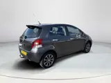 Foto 28 van Toyota Yaris 1.3 VVTi Aspiration | Climate control | Trekhaak |