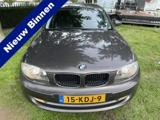 Foto 20 van BMW 1-serie 116i Business Line Top staat nl auto alle boekjes aanwezig zie foto’s