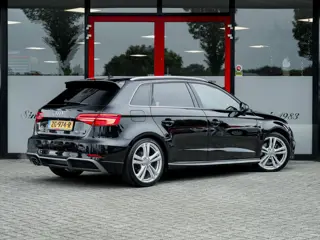 Foto 14 van Audi A3 Sportback 40 TFSI Sport S Line Edition | Trekhaak | Virtual Cockpit | Stoelverwarming | Crui