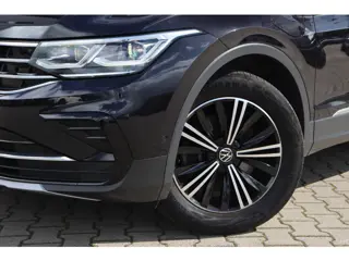 Foto 18 van Volkswagen Tiguan 1.4 TSI eHybrid Active | Pano | 360 Camera | Keyless |