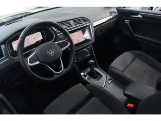 Foto 12 van Volkswagen Tiguan 1.4 TSI eHybrid Active | Pano | 360 Camera | Keyless |