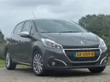 Foto 23 van Peugeot 208 1.2 e-THP 110pk Allure - Gris Platinium - Panoramadak/Carplay/Cruise